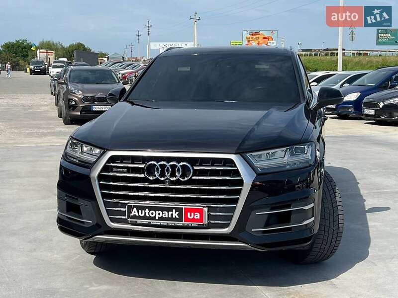 Позашляховик / Кросовер Audi Q7 2017 в Львові