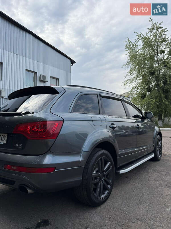 Внедорожник / Кроссовер Audi Q7 2014 в Черкассах