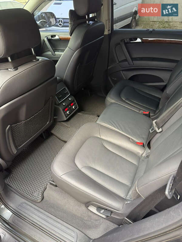 Внедорожник / Кроссовер Audi Q7 2014 в Черкассах