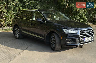 Внедорожник / Кроссовер Audi Q7 2017 в 