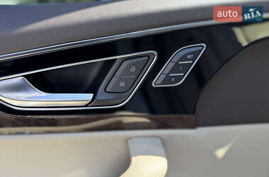 Позашляховик / Кросовер Audi Q7 2016 в 