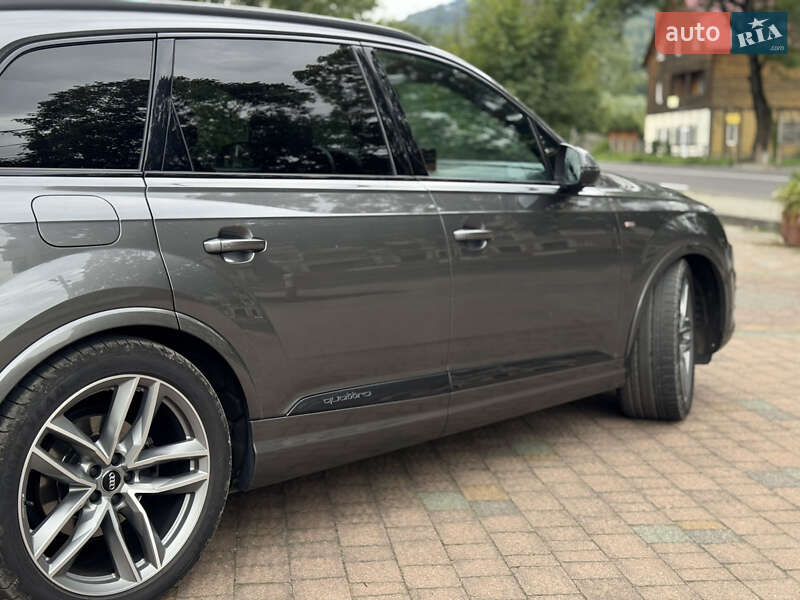 Внедорожник / Кроссовер Audi Q7 2018 в Яремче