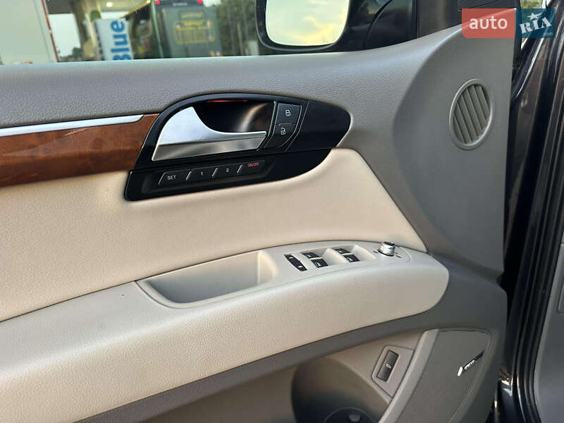 Позашляховик / Кросовер Audi Q7 2010 в Стрию