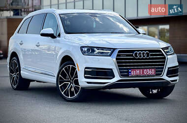Позашляховик / Кросовер Audi Q7 2017 в 