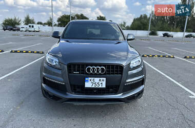 Позашляховик / Кросовер Audi Q7 2014 в 