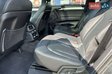 Внедорожник / Кроссовер Audi Q7 2014 в Днепре