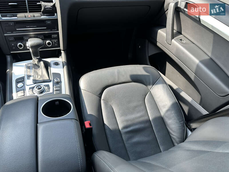 Внедорожник / Кроссовер Audi Q7 2014 в Днепре