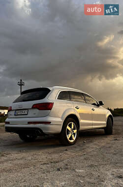 Внедорожник / Кроссовер Audi Q7 2012 в 