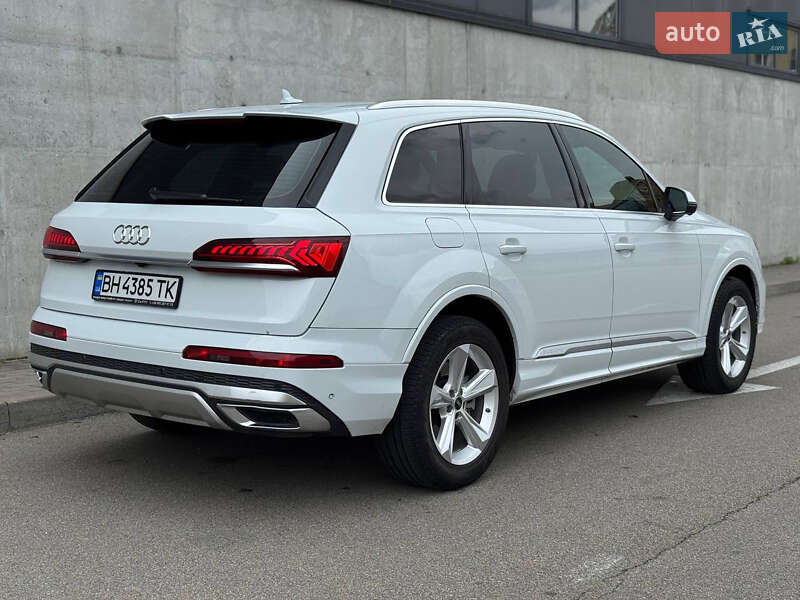 Внедорожник / Кроссовер Audi Q7 2022 в Киеве фото 10 Внедорожник / Кроссовер Audi Q7 2022 в Киеве