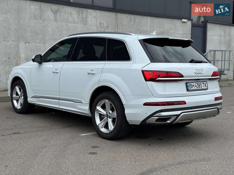 Внедорожник / Кроссовер Audi Q7 2022 в Киеве фото 12 Внедорожник / Кроссовер Audi Q7 2022 в Киеве