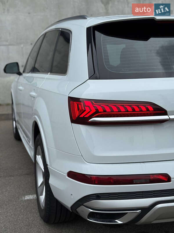 Внедорожник / Кроссовер Audi Q7 2022 в Киеве фото 14 Внедорожник / Кроссовер Audi Q7 2022 в Киеве