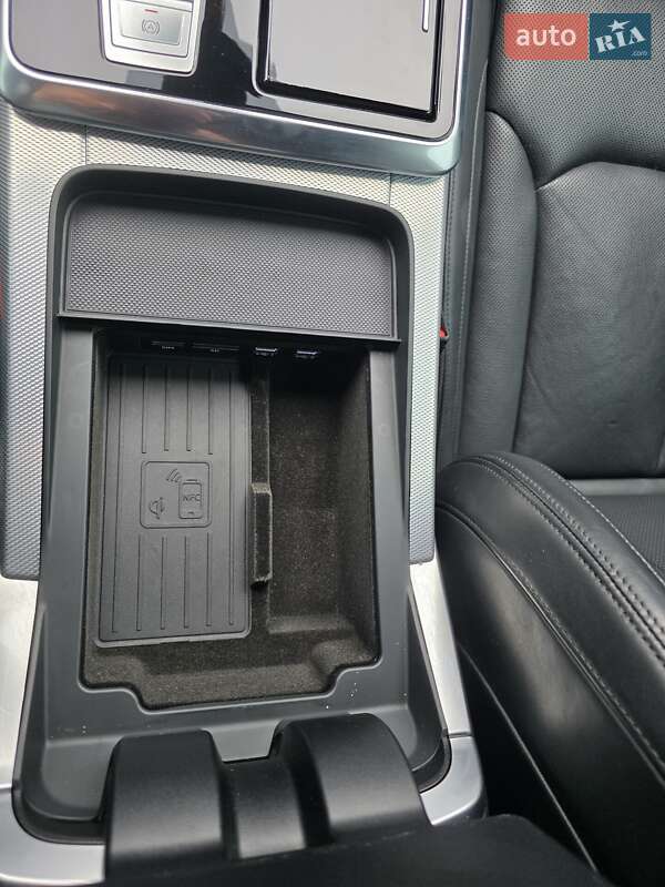 Позашляховик / Кросовер Audi Q7 2020 в Луцьку