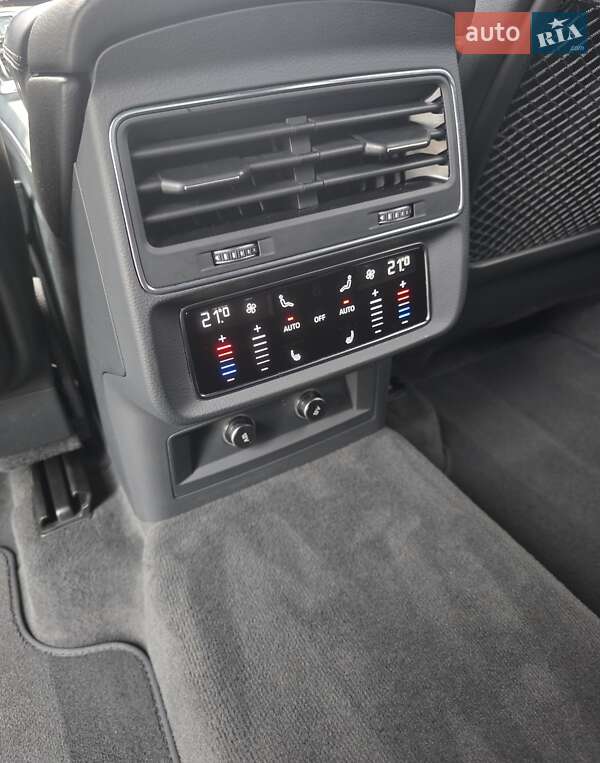 Позашляховик / Кросовер Audi Q7 2020 в Луцьку