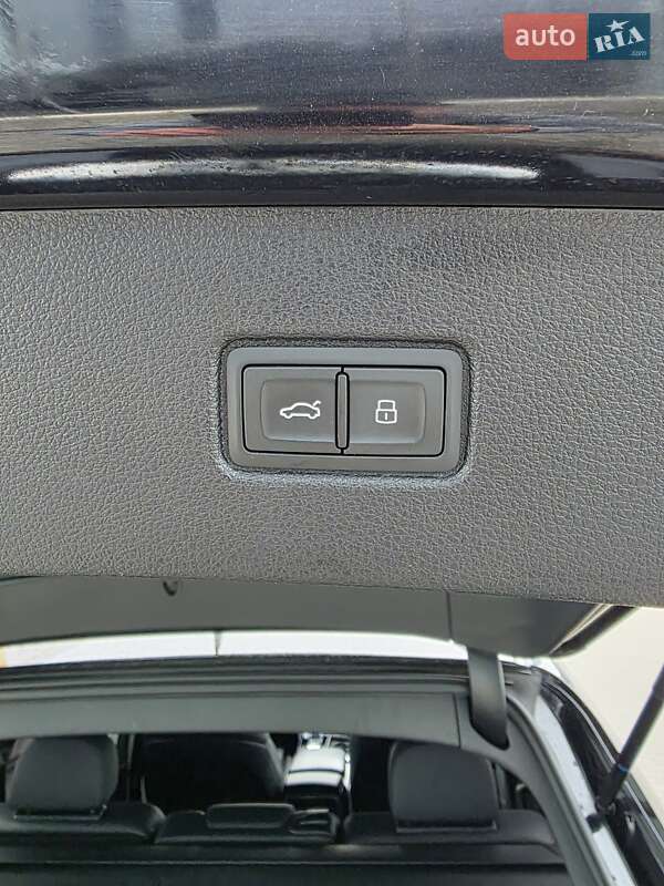 Позашляховик / Кросовер Audi Q7 2020 в Луцьку