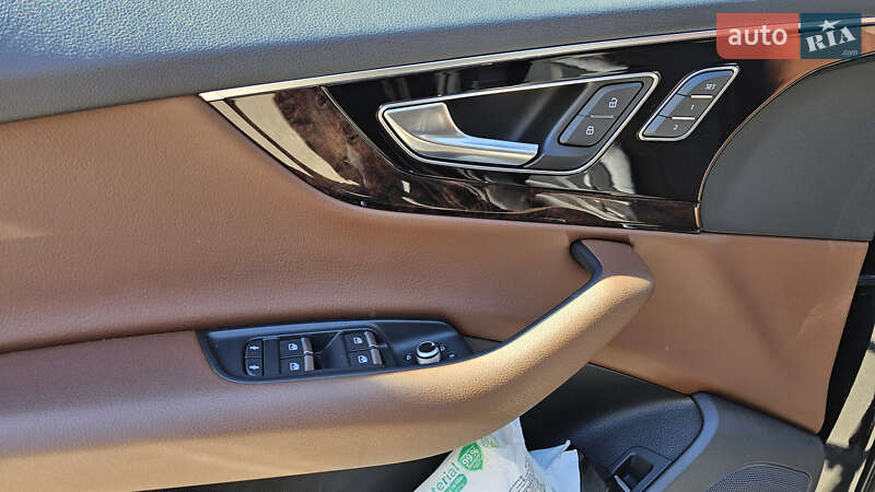 Позашляховик / Кросовер Audi Q7 2018 в Обухові