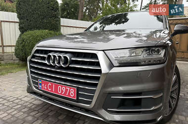Внедорожник / Кроссовер Audi Q7 2017 в 