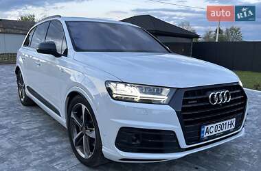 Позашляховик / Кросовер Audi Q7 2016 в Луцьку