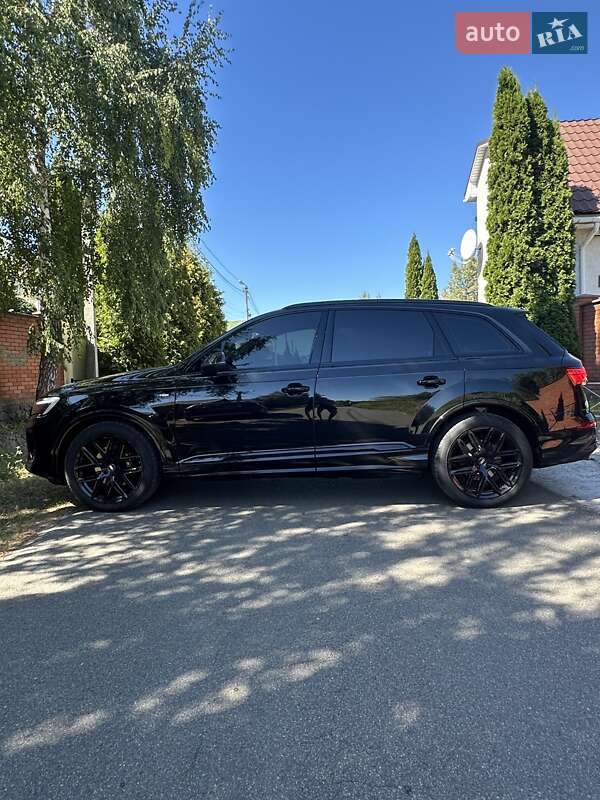 Позашляховик / Кросовер Audi Q7 2025 в Києві фото 5 Позашляховик / Кросовер Audi Q7 2025 в Києві