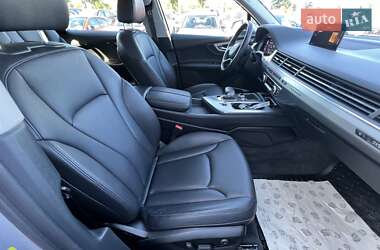 Внедорожник / Кроссовер Audi Q7 2018 в 