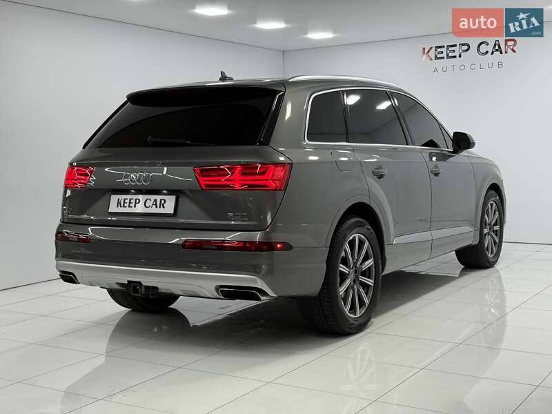 Позашляховик / Кросовер Audi Q7 2017 в Одесі