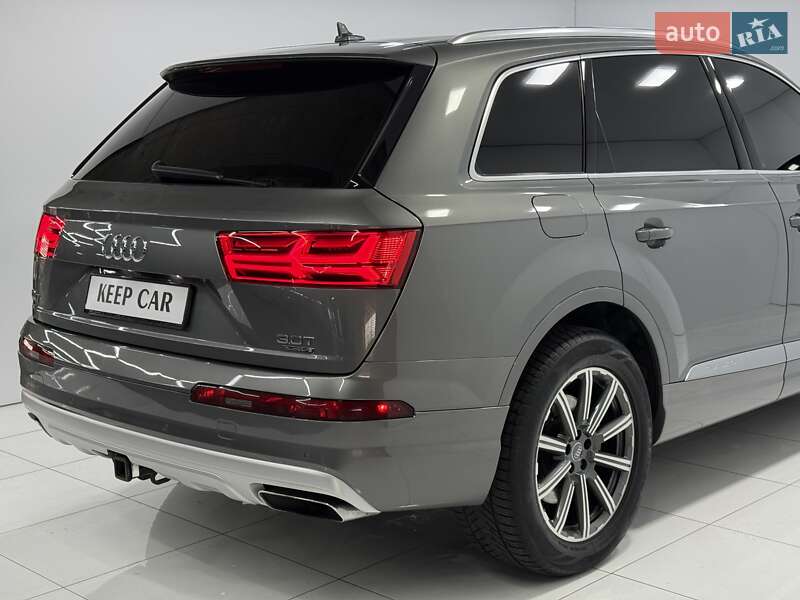 Позашляховик / Кросовер Audi Q7 2017 в Одесі