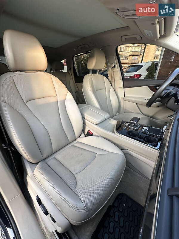 Позашляховик / Кросовер Audi Q7 2016 в Івано-Франківську