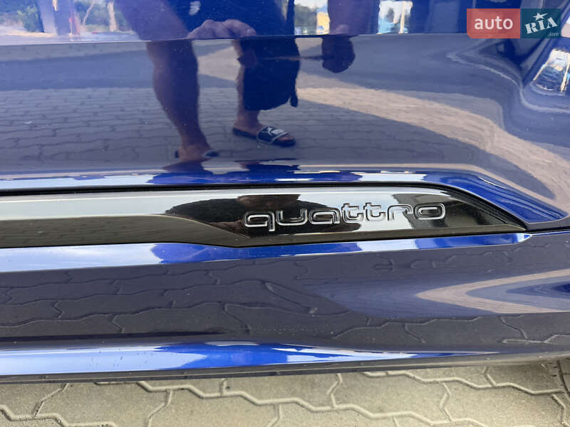 Позашляховик / Кросовер Audi Q7 2019 в Ужгороді