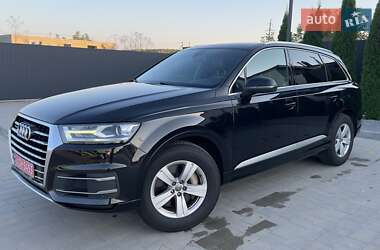 Позашляховик / Кросовер Audi Q7 2017 в 