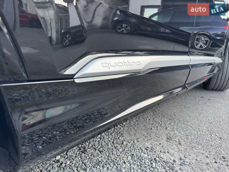 Позашляховик / Кросовер Audi Q7 2022 в Тернополі