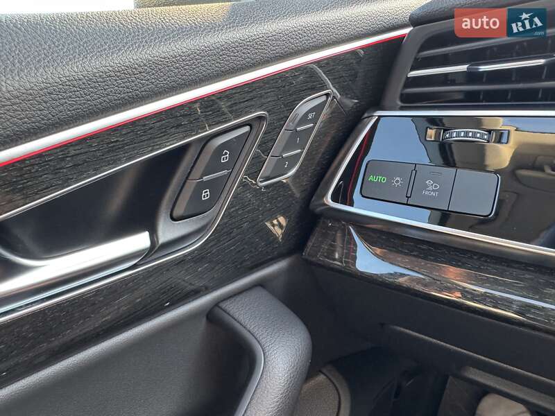 Позашляховик / Кросовер Audi Q7 2022 в Тернополі