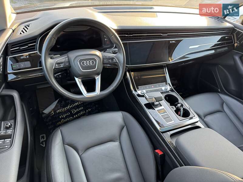 Позашляховик / Кросовер Audi Q7 2022 в Тернополі