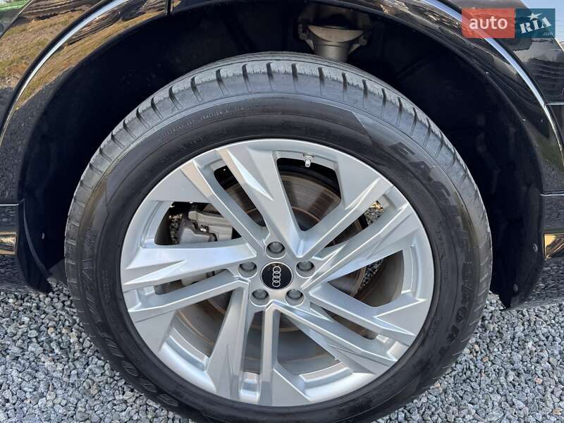 Позашляховик / Кросовер Audi Q7 2022 в Тернополі