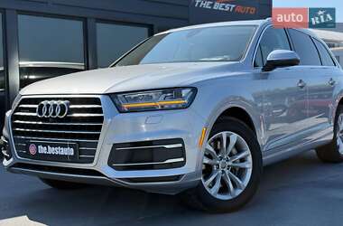 Внедорожник / Кроссовер Audi Q7 2017 в 