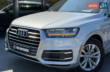 Внедорожник / Кроссовер Audi Q7 2017 в 