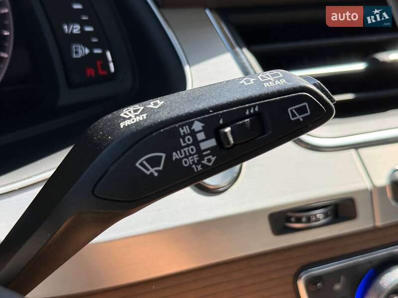 Внедорожник / Кроссовер Audi Q7 2017 в Ровно