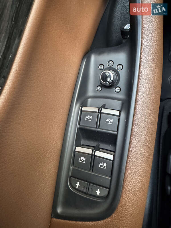 Позашляховик / Кросовер Audi Q7 2016 в Луцьку фото 55 Позашляховик / Кросовер Audi Q7 2016 в Луцьку