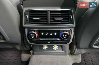 Позашляховик / Кросовер Audi Q7 2019 в 