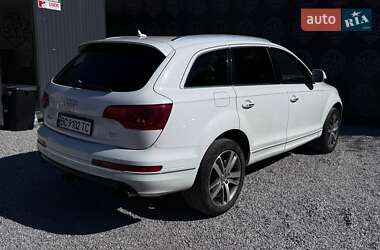 Позашляховик / Кросовер Audi Q7 2013 в 