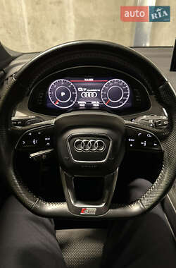 Внедорожник / Кроссовер Audi Q7 2017 в Львове