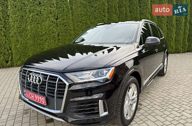 Позашляховик / Кросовер Audi Q7 2020 в 