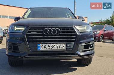 Внедорожник / Кроссовер Audi Q7 2016 в 