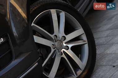 Позашляховик / Кросовер Audi Q7 2015 в  фото 13 Позашляховик / Кросовер Audi Q7 2015 в