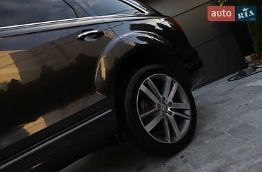Позашляховик / Кросовер Audi Q7 2015 в  фото 18 Позашляховик / Кросовер Audi Q7 2015 в