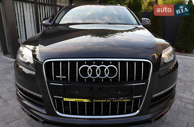 Позашляховик / Кросовер Audi Q7 2015 в  фото 27 Позашляховик / Кросовер Audi Q7 2015 в