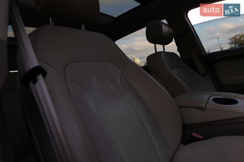 Внедорожник / Кроссовер Audi Q7 2015 в Дрогобыче фото 58 Внедорожник / Кроссовер Audi Q7 2015 в Дрогобыче