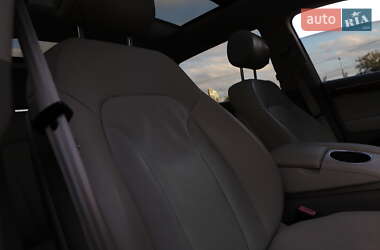 Позашляховик / Кросовер Audi Q7 2015 в  фото 58 Позашляховик / Кросовер Audi Q7 2015 в