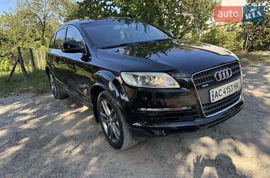 Позашляховик / Кросовер Audi Q7 2007 в 