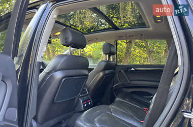 Позашляховик / Кросовер Audi Q7 2007 в 