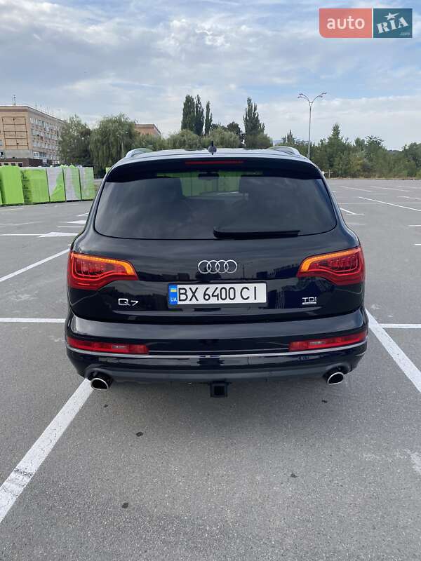 Позашляховик / Кросовер Audi Q7 2013 в Кам'янець-Подільському