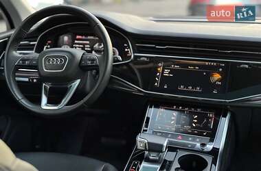 Внедорожник / Кроссовер Audi Q7 2020 в 